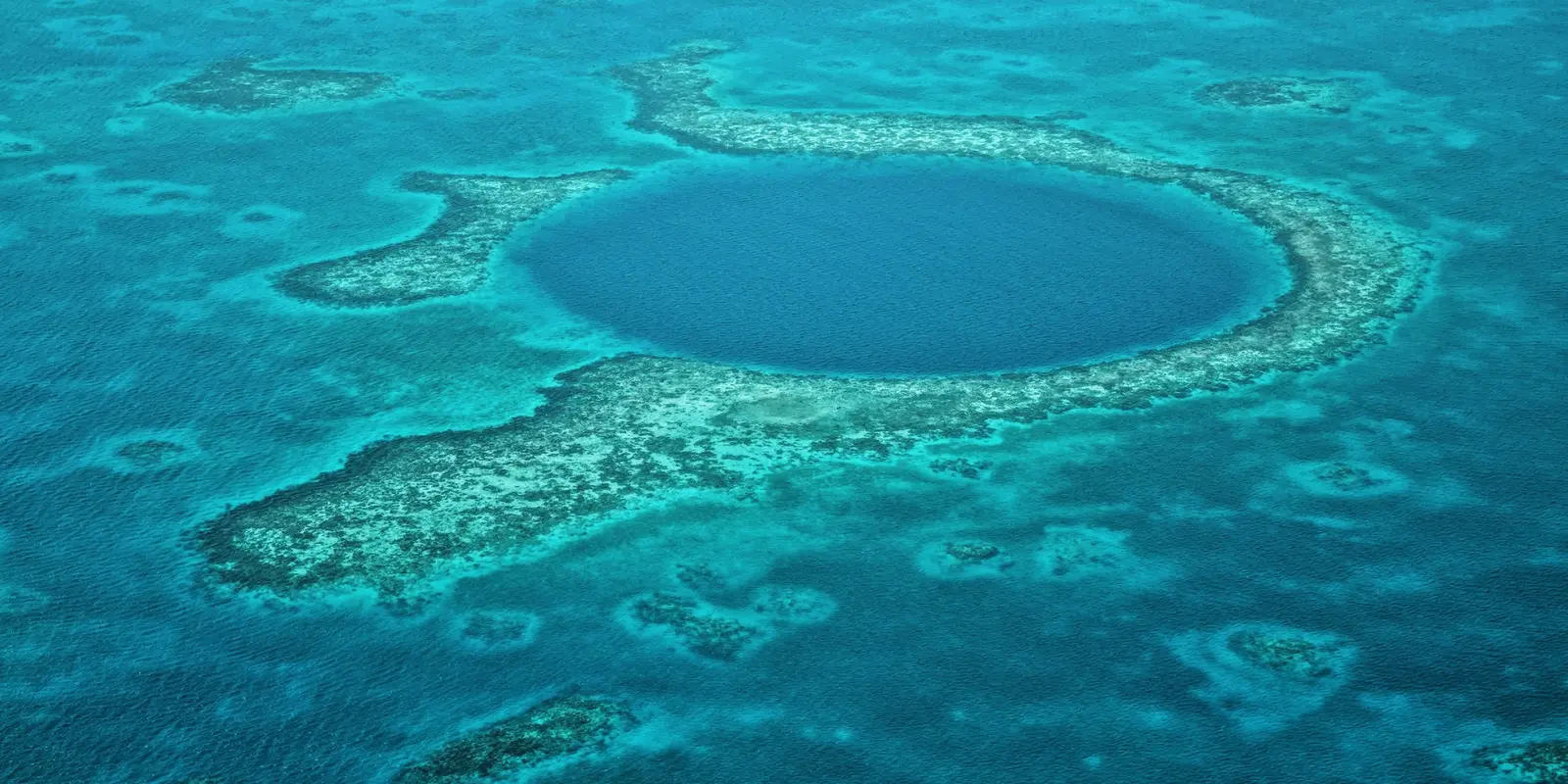 Best eSIM for Belize (2026): Reef Diving & Mayan Ruins Guide