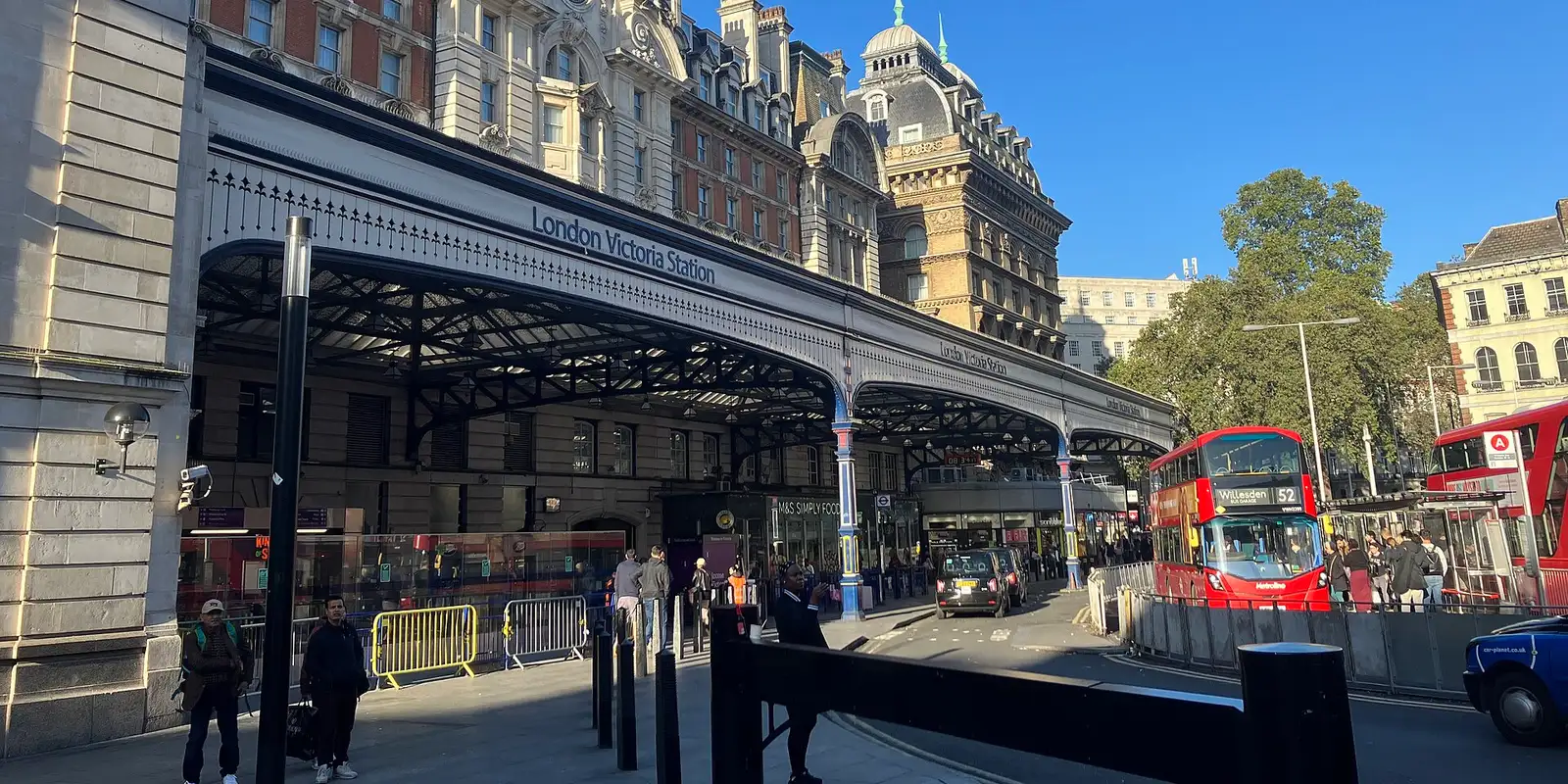 Façade de la gare de London Victoria