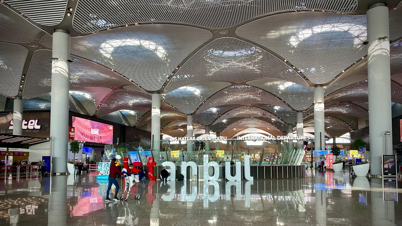 Istanbul Airport Wi-Fi in 2026: Getting Online at IST
