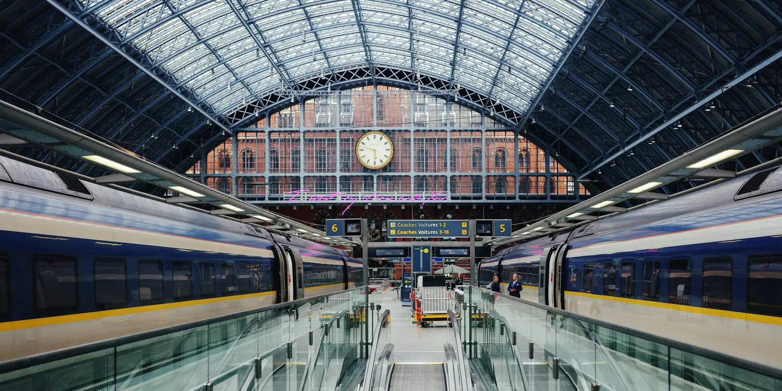 eSIM en train : Londres, Paris, Bruxelles, Amsterdam en 2026