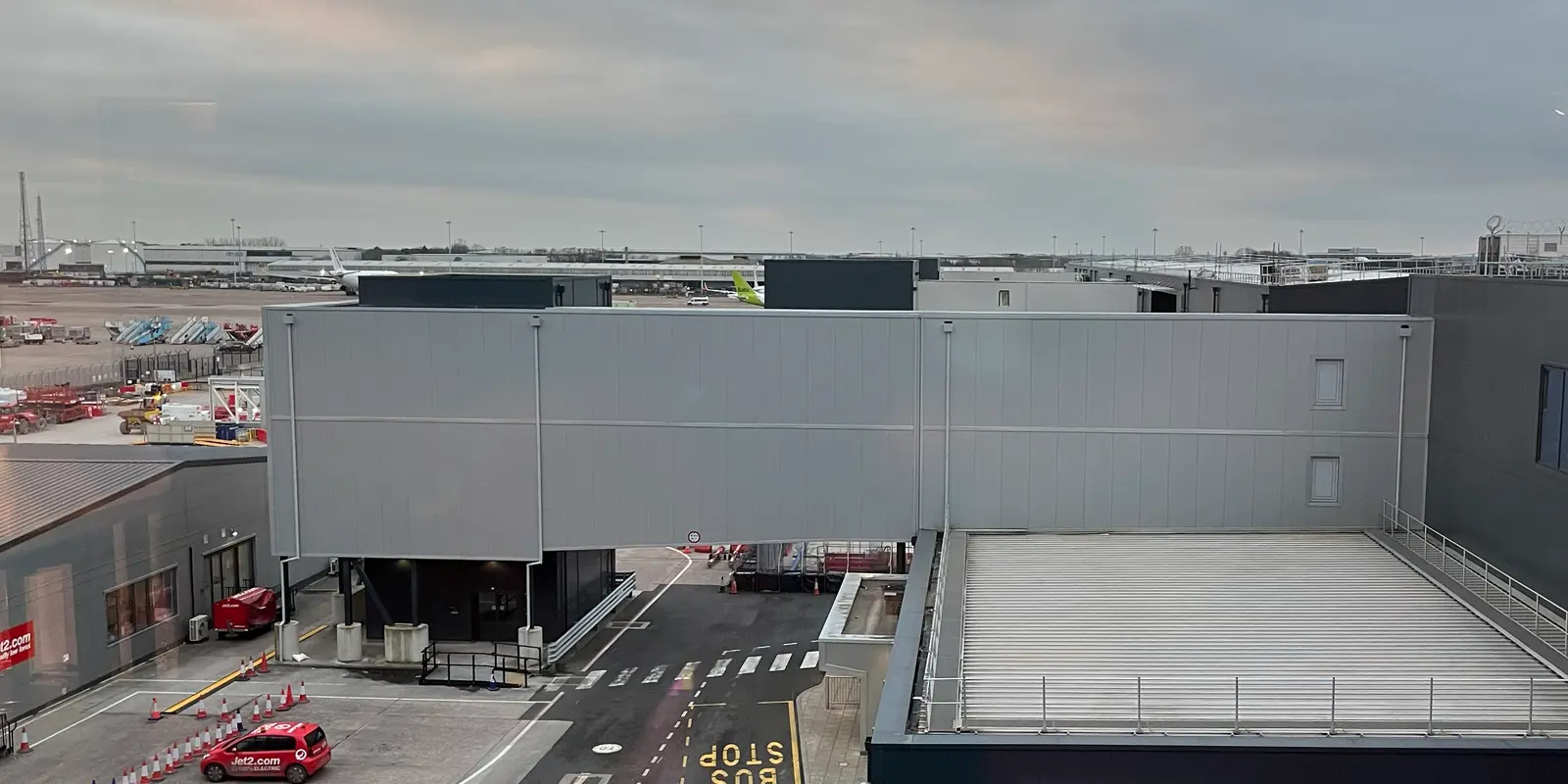 Wi-Fi à l'aéroport de Manchester : accès et trajet en ville