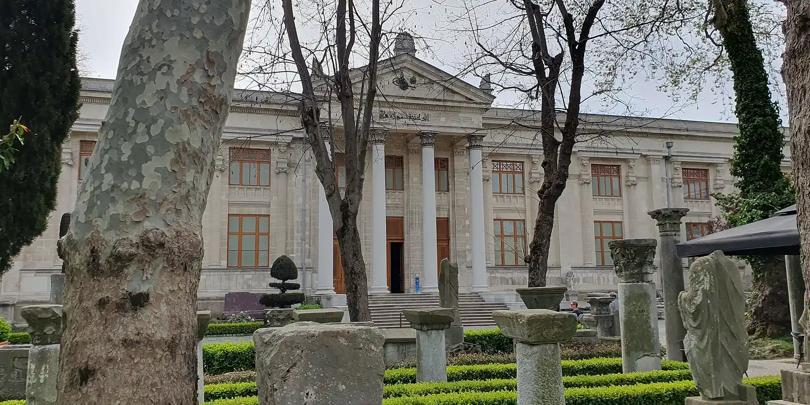 Main building of the Istanbul Archaeological Museums Main building of the Istanbul Archaeological Museums